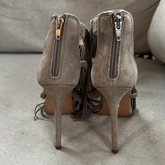 Steve Madden fringes suede heels Fringly 7.5 - Picture 6 of 9